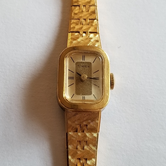 Timex Accessories - Vintage Timex watch ladies working works gold tone mechanical analog
